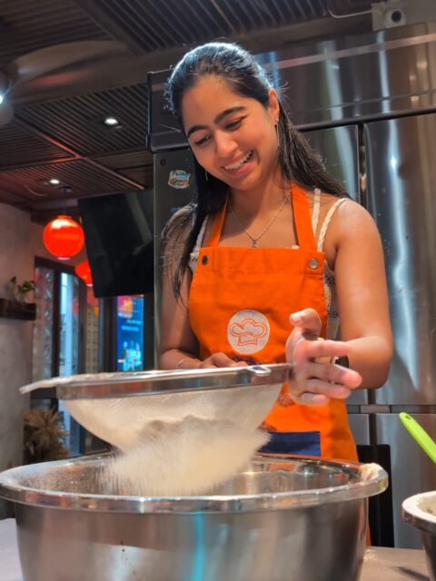 Highly recommend attending a cooking class when you're in Vietnam and without a doubt it has to be with @Dine With Locals . 👩&zwj;🍳 They were so patient and knowledgeable, even got to learn a lot about Vietnamese culture and dive deeper into ingredients we never even knew of. 🇻🇳 🥖 #hanoi #hanoicookingclass #jenscravings #vietnamesefood #vietnamdiaries 