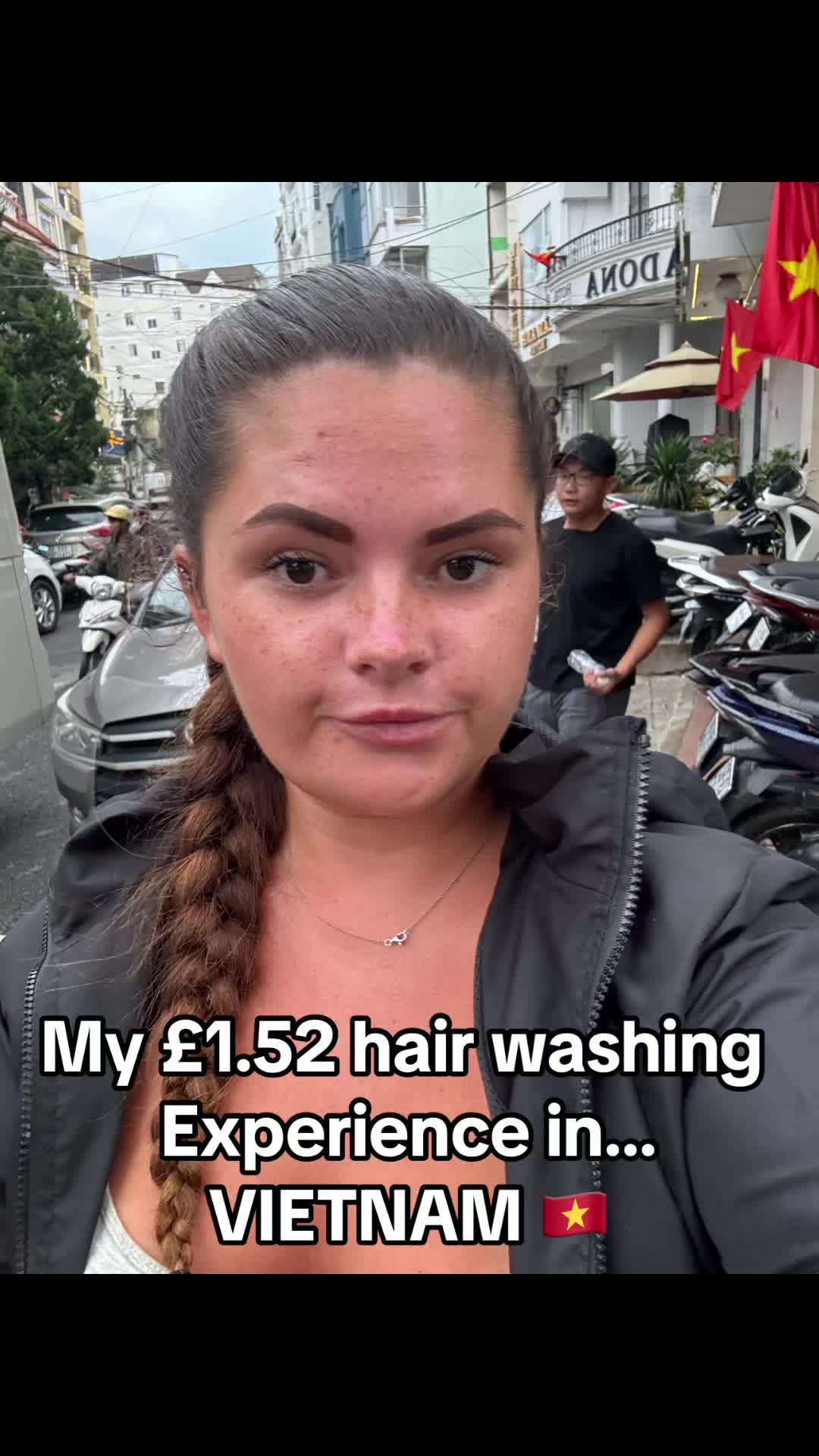 Getting my hairwashed in vietnam for &pound;1.52🇻🇳 This is what i got !!🥰 I have never visited a salon back in UK so this is my furst ever salon trip and here i am doing so in Da Lat  #traveltiktok #travel #southeastasia #vietnam #traveltiktoks #dalatreview  #salon 
