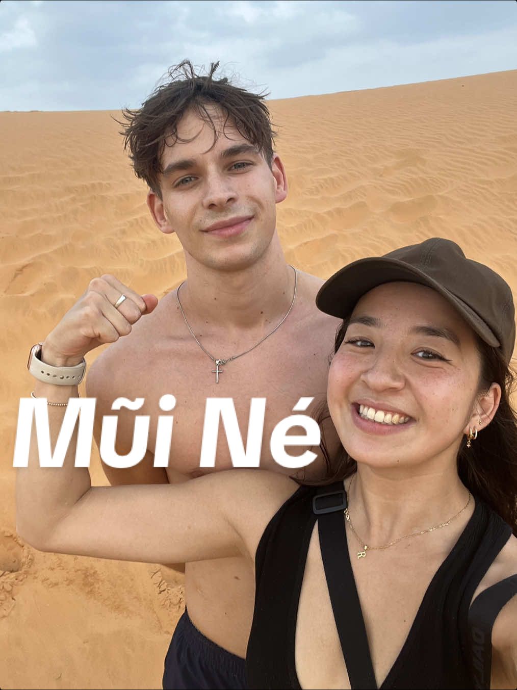 Don&rsquo;t miss sanddunes in Mũi N&eacute;, just try not to break anything 🙂&zwj;↕️ #muine #vietnam #trip #travel #fyp #sanddunes #atv #backpack #hochiminh 