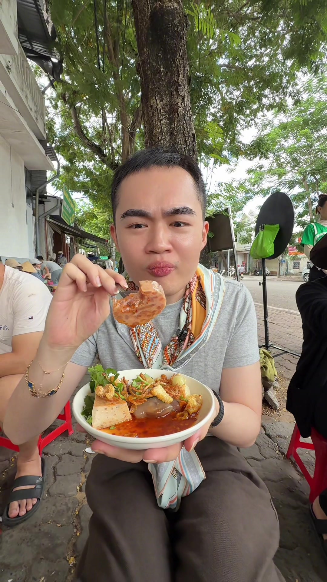 đồ ăn vặt ở Huế nhiều m&oacute;n ngon thiệt sự lu&ocirc;n &aacute; mấy b&agrave; ơi #tinathaothi #tinathaothidaily 