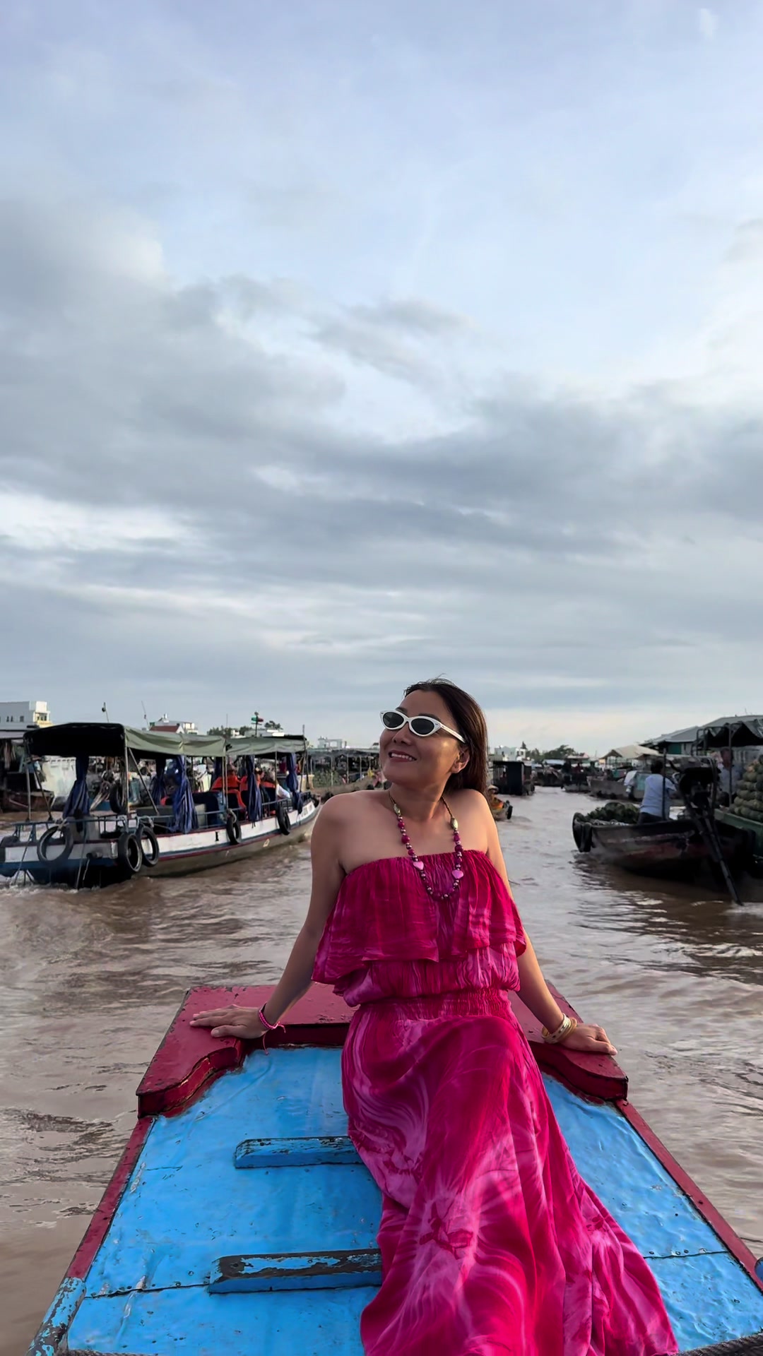 Cai Rang floating market #traveltiktok #viral #floating #unitedstatesofamerica #beyourself 