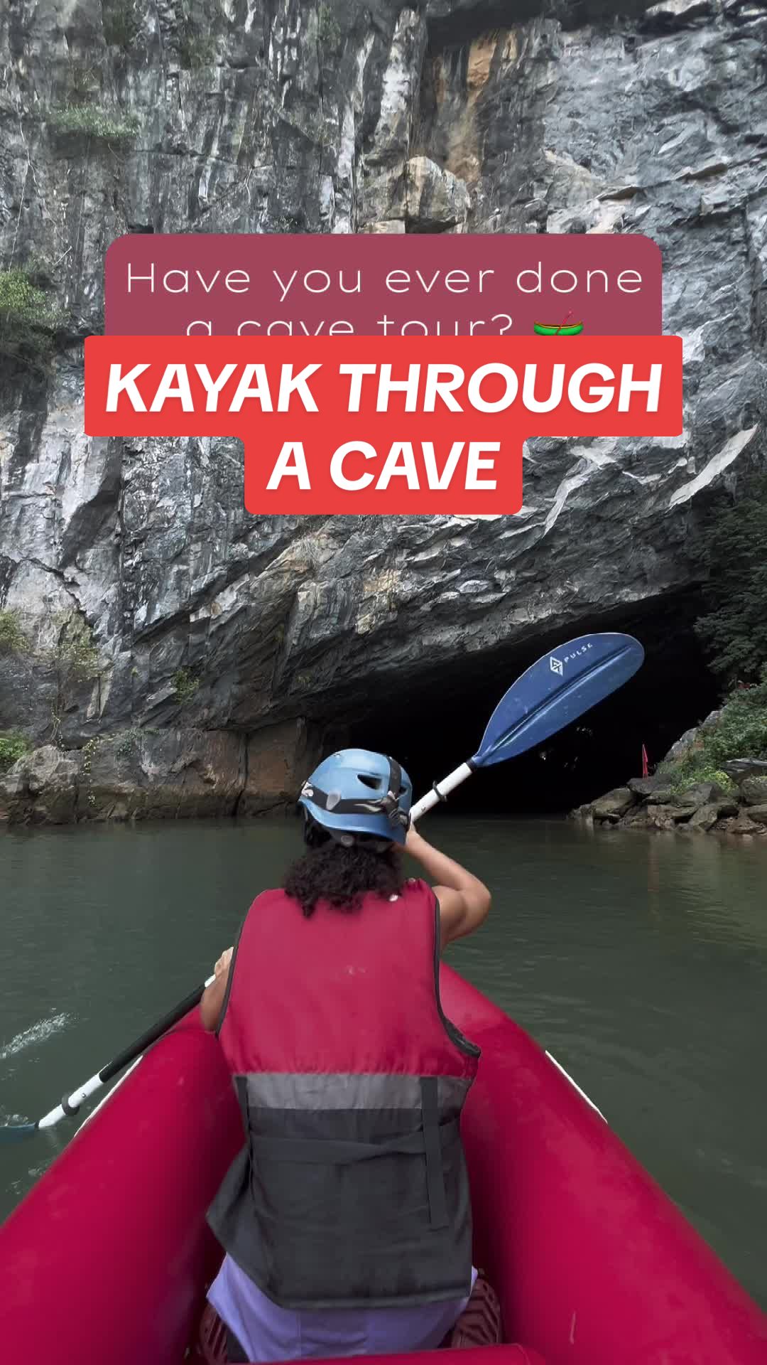 Kayak in a cave 🛶😌 #phongnha #phongnhakebang #quangbinh #vietnam #traveltiktok #kayak #adventure #caves #explorepage  