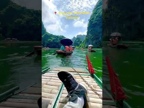 Trang An Boat Tour 🏞️🇻🇳 #tranganrivercruise #ninhbinh #vietnamtravel #vietnam #hanoi