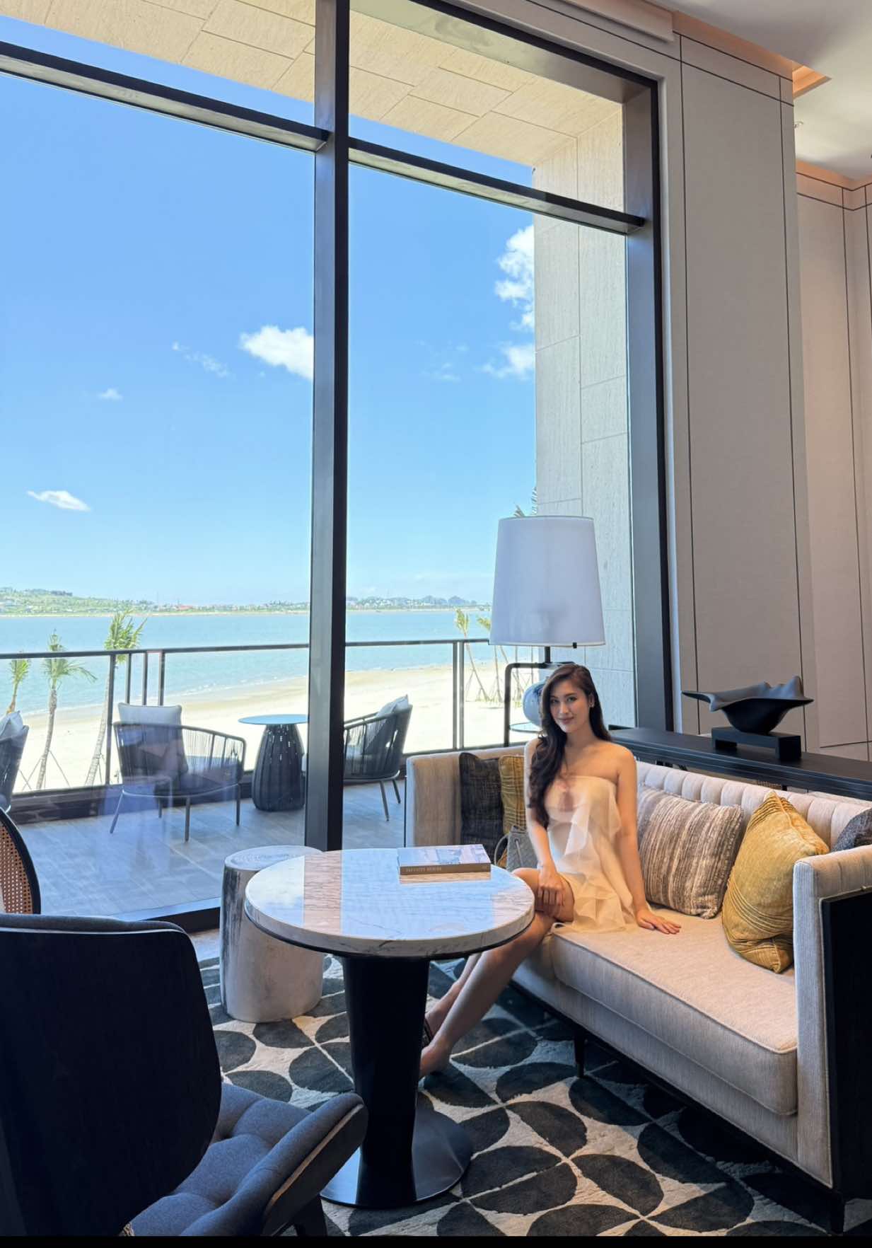 Trải nghiệm tại InterContinental HaLong Bay 🏝️🌤️ #btvthuytien #thuytienqpvn #intercontinental #halongbay 