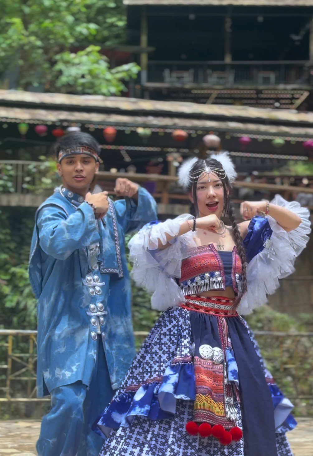 Just another day in paradise at Cat Cat Village ⛰️🍃 @Lynni😗 ( DC: @Em g&aacute;i NguyenTrang✨ ) #MarcDanielBernardo #LYNNIxDANIEL #Lynni 