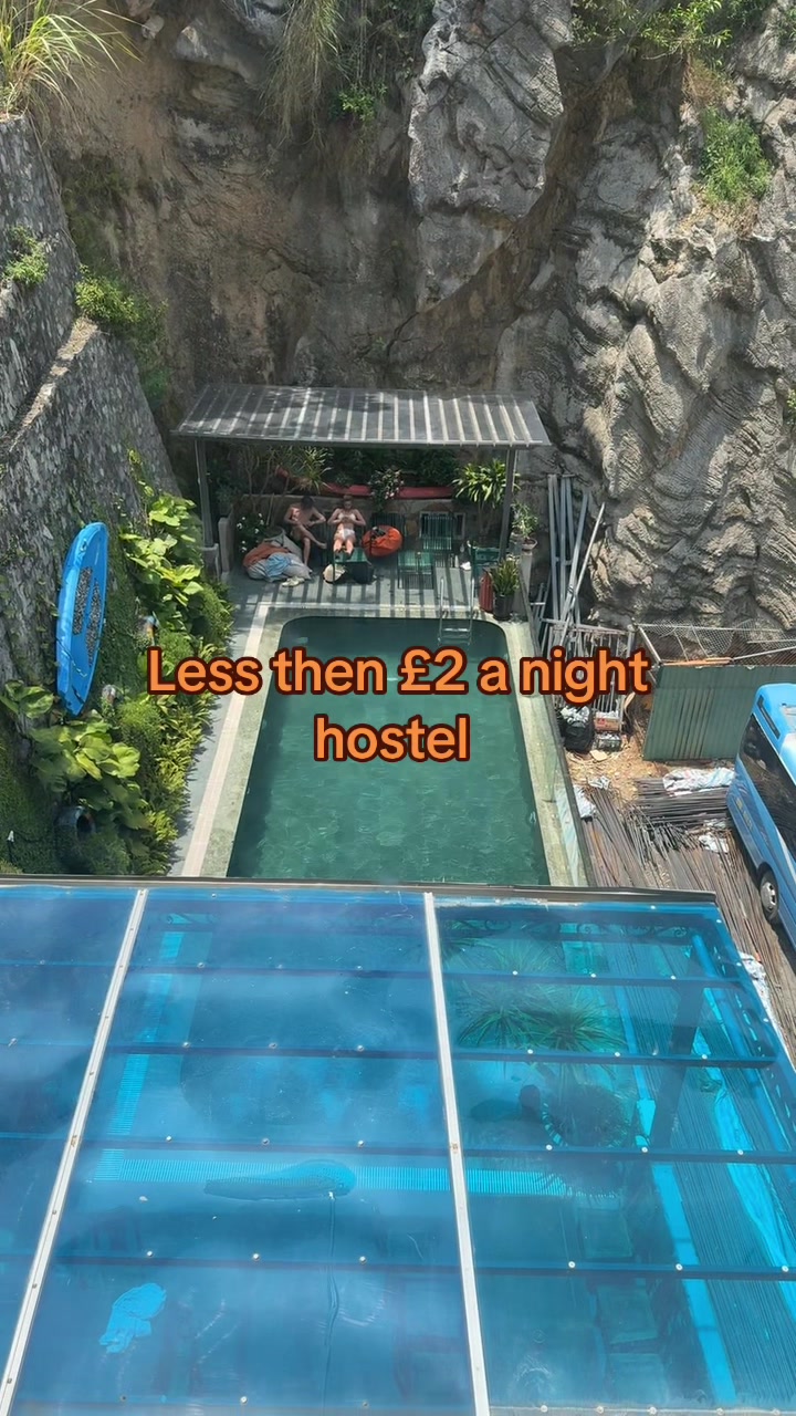 Less then &pound;2 a night hostel in Cat Ba Vietnam 🇻🇳 #hostellife #travel #solotravel #vietnam #unitedkingdom #review #cheap #taypopstv #viralnow #trendingnow #popular #wontbelieveit 