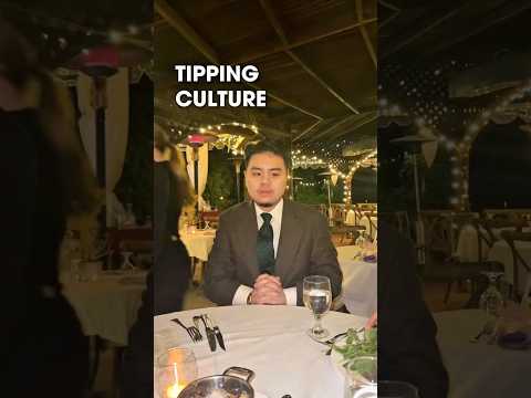 Tipping in the U.S với Vietnam: Law or Love? #shorts #tippingculture