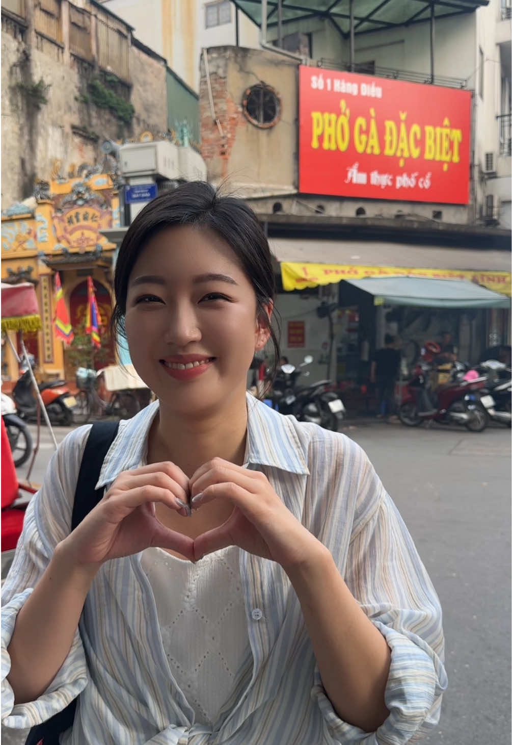 MY ABSOLUTE FAVORITE PLACE IN HANOI🇻🇳✨ #hanoi#vietnam#food#review 