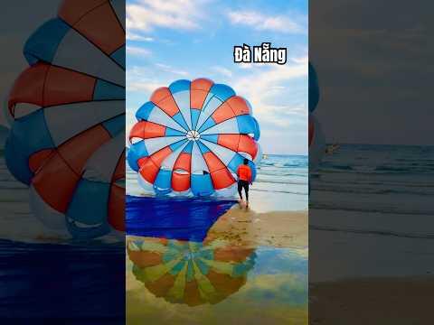When you come to Da Nang, don't miss paragliding. Mỹ Kh&ecirc; Beach  Đ&agrave; Nẵng  #shorts #short #trending
