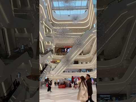 The BIGGEST shopping mall in Hanoi! 🤩🇻🇳 #food #vietnam #travel #couple