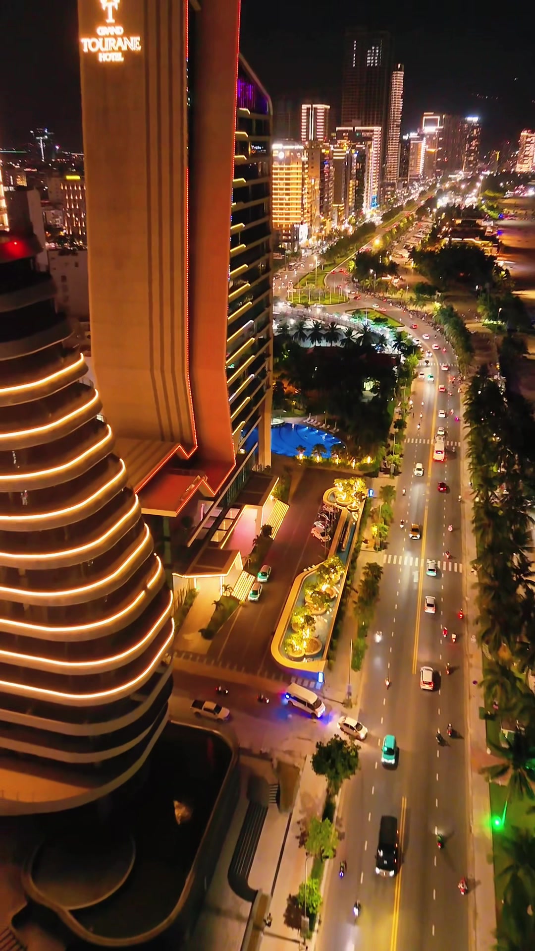Đ&agrave; Nẵng về đ&ecirc;m 2025🥰.                                     #dulich #travel #danang #reviewdanang #nhatshinetravel #dulichvietnam #review 