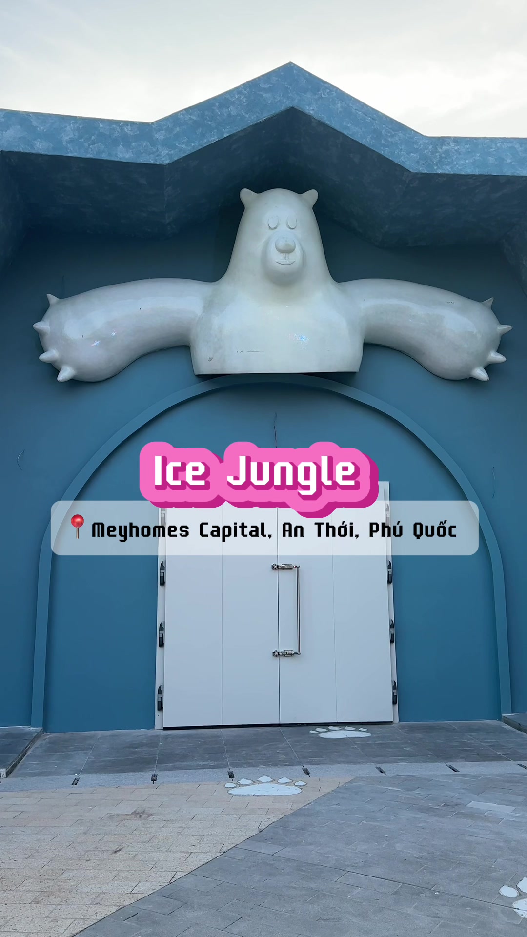 Ice Jungle - Kh&aacute;m ph&aacute; xứ sở &aacute;nh s&aacute;ng ngay giữa miền nhiệt đới࣪˚ ༘ ೀ⋆｡˚ Nếu đắn đo kh&ocirc;ng biết đi tr&aacute;nh c&aacute;i n&oacute;ng của Ph&uacute; Quốc ở đ&acirc;u th&igrave; để Peaktime dẫn bạn khi kh&aacute;m ph&aacute; &aacute;nh s&aacute;ng, m&agrave;u sắc, &acirc;m nhạc trong thế giới của Ch&uacute; Gấu M&ugrave;a Đ&ocirc;ng nh&eacute;🌟🐻&zwj;❄️🎀  ________ 📍 Meyhomes Capital, An Thới, Ph&uacute; Quốc ⏰ 17:00 - 22:00 &bull; Ice Jungle - Discover the Land of Light in the Tropics ˚ ༘ ೀ⋆｡˚ If you&rsquo;re wondering where to escape the heat of Phu Quoc, let Peaktime take you on an adventure through the lights, colors, and music in the realm of the Winter Bear 🐻&zwj;❄️💐✨  ________ 📍 Meyhomes Capital, An Thoi, Phu Quoc ⏰ 17:00 - 22:00  #phuquoc #phuquocpeaktime #dulịchph&uacute;quốc #phuquocdulich #quanngonphuquoc #vietnam #viral #dulichvietnam #dulichphuquoc #travelinvietnam #trend #trendingreels #trending #travel #instafood #foodstagram #reels #coffeeshop #xuhuongtiktok2024 #xuhuongtiktok #ph&uacute;quốc #xuhuong #trending #trend #healing #icejunglephuquoc #icejungle #ph&uacute;quốc #meyhomescapitalphuquoc #meyhomescapital