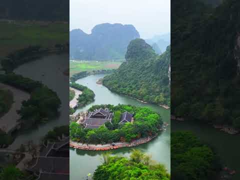Trang An in Ninh Binh #adventure #beautiful #travel #explore #trangan #landscape #vietnam #ninhbinh
