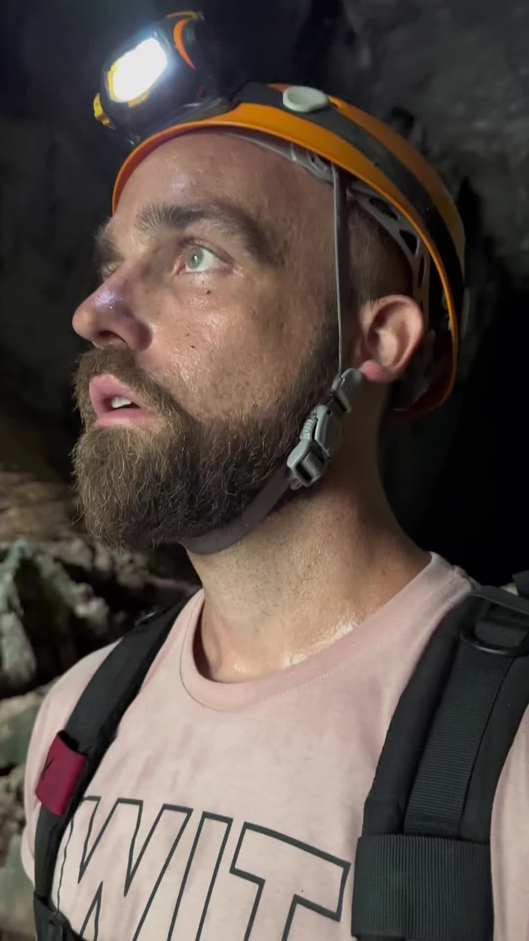 A day of hiking, you won&rsquo;t believe what we found 🤯 3rd largest in the world&hellip; @Oxalis Adventure #cave #caves #vietnam #vietnamtravel #travelvietnam #hiking #hikingadventures #hikingtok #outdooradventure #phongnha #quangbinh #sondoong #hangen #hangencave #traveling #tiktoktravel #seasia  