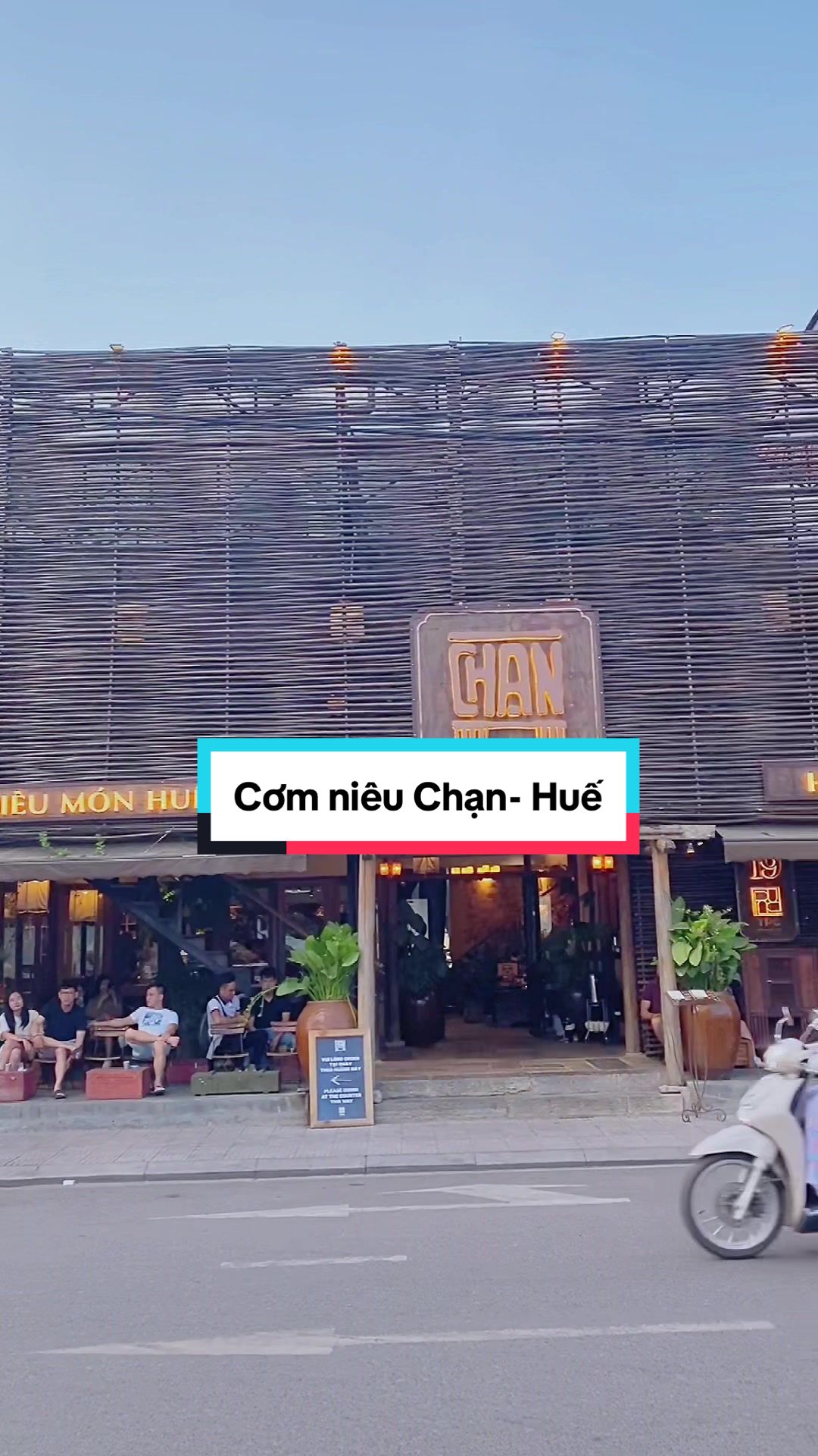 Đến Huế nhất định phải đến Chạn ăn thử 1 lần nh&eacute; #dunghaydi #hue #comnieuchan 