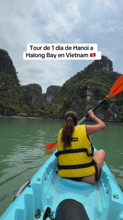 De Han&oacute;i a Ha Long Bay en 1 d&iacute;a 🤯🌊 Uno de los paisajes m&aacute;s incre&iacute;bles de Vietnam 🇻🇳✨ Cuevas, islas de piedra y vistas de otro planeta&hellip; &iexcl;y todo en un solo tour! 🚤💚 Si tienes poco tiempo, ESTE plan es imperdible 🙌 📲 Info y reservas: +57 3222739840 . .. . . halong bay, hanoi to halong bay, tour halong bay 1 d&iacute;a, que hacer en vietnam, viajar a vietnam, halong bay tour, vietnam travel, bah&iacute;a de halong, excursi&oacute;n desde hanoi, vietnam tips #vietnam #halongbay #hanoi 
