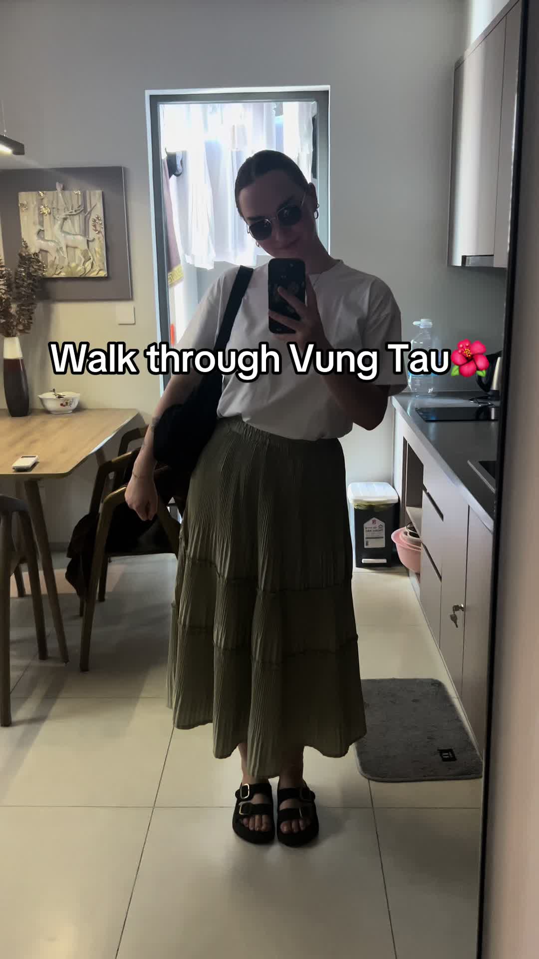 In love with Vietnam! 🌺😍#vungtau #s&uuml;dtirol #vietnam #vietnam #travel #traveltiktok #traveltok #travellife #traveling #travelbucketlist #backpacking #asia 