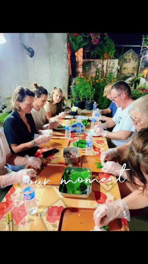 You won&rsquo;t find this on typical tours. #ThingstodoinNinhBinh #cookingclassninhbinh #cookanddineat100oldhouse #Tamcocworkshop #Thingstodointamcoc 