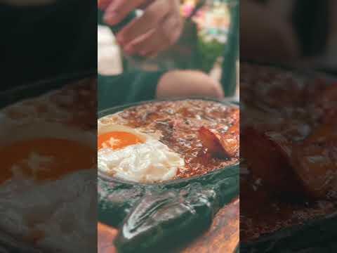 Blogging the blogger, best Bo Ne in Da Nang 🇻🇳 #food #bone #danang #vietnam #shorts #breakfast