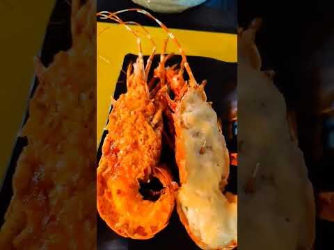 Must Visit Place in Danang Vietnam - Danang Seafood Night Market #shorts #foodie #food #vietnam