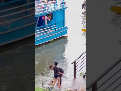 Boat trip Phnom Penh Riverside #short
