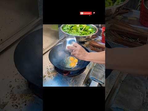 Famous egg fried rice - vietnam street food