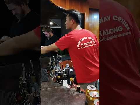 Halong Bay Nightlife: Bars and Dancing, Cuộc Sống Về Đ&ecirc;m Hạ Long: Qu&aacute;n Bar, Nhảy, #Halong #Bars