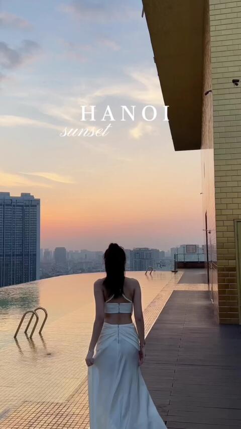 Ho&agrave;ng h&ocirc;n từ bể bơi v&ocirc; cực đẹp nhất H&agrave; Nội ❣️❣️ #beboivocuc #dolcebywynhamhanoi @DolceHanoiGoldenLake  #dolcehanoigoldenlake #dolcebywyndhamhanoigoldenlakehotel  #khachsanhanoi #hanoihotel 