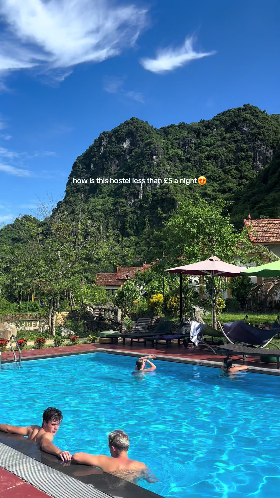 hostel of dreams fr😍 I can&rsquo;t believe the the price of some of these places! #travelvietnam #hostellife #phongnha #ninhbinh #backpacking #backpackingvietnam 