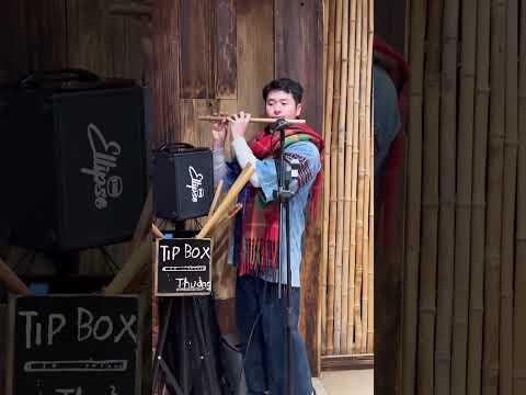 Musician in Sapa, Vietnam #travelshorts