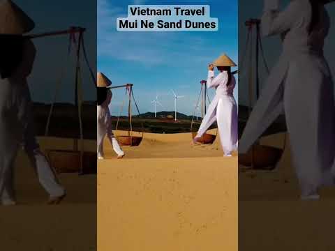 Red Sand Dunes, Mui Ne | Vietnam Travels 2022 🇻🇳 #shorts #travel #vietnamtravel #mũin&eacute;