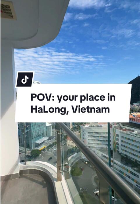 My sister was able to book Harmony Hotel months ahead, lucky her. and when we tried to book at the same time, it was already sold out!! like agad agad!!  because of the HaLong Bay Heritage Marathon. So we settled for Diamond Hotel, walking distance lang from Harmony&hellip; until it got cancelled two days before our flight. 🫠🫠🫠🫠🫠 *yung stress level ko nyan 📈📈📈 And of course, every hotel near the event was fully booked 🫠😭 exactly what we expected naman na. But somehow the universe slid in a plot twist 🥹 We were able to book this beautiful unit just 6 minutes away. Bay view. Sea view. Two bedroom. A huge space. ✨    Honestly, way better than what we originally planned. This is not just 7/10&hellip; This place ATE! 🙌 #HaLongBay #halongbayvietnam #vietnam #traveltiktok 