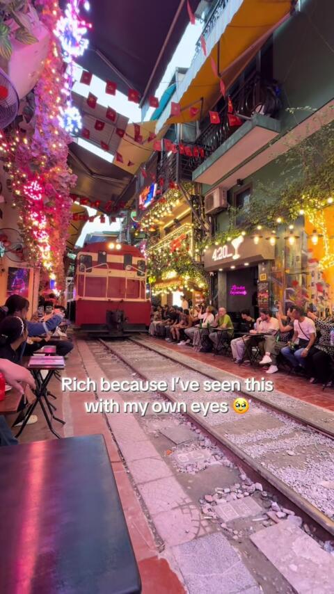 Train Street Hanoi Vietnam 🇻🇳  If you visit Hanoi in Vietnam, you need to make sure you visit train street! 😅 #trainstreet #hanoi #vietnam #viral #fyp 
