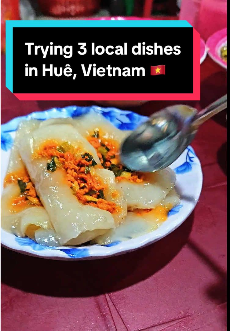 $0.8 for various local dishes in Hu&ecirc;, Vietnam 🇻🇳  #vietnamesefood #banhcanh #banhnam #banhramit #donttravelhungry 