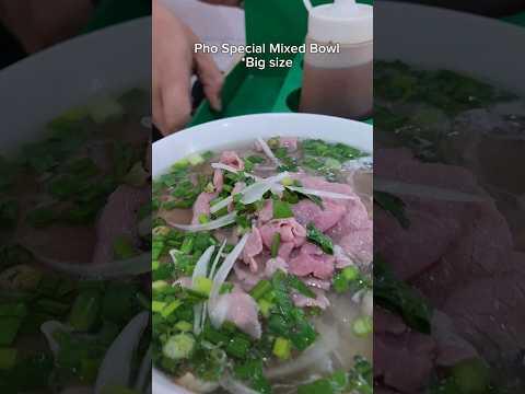 is it yummy ba? #phonoodles #danang #pinoytravelvlogs  #vietnam #shorts #foodie #food #travel