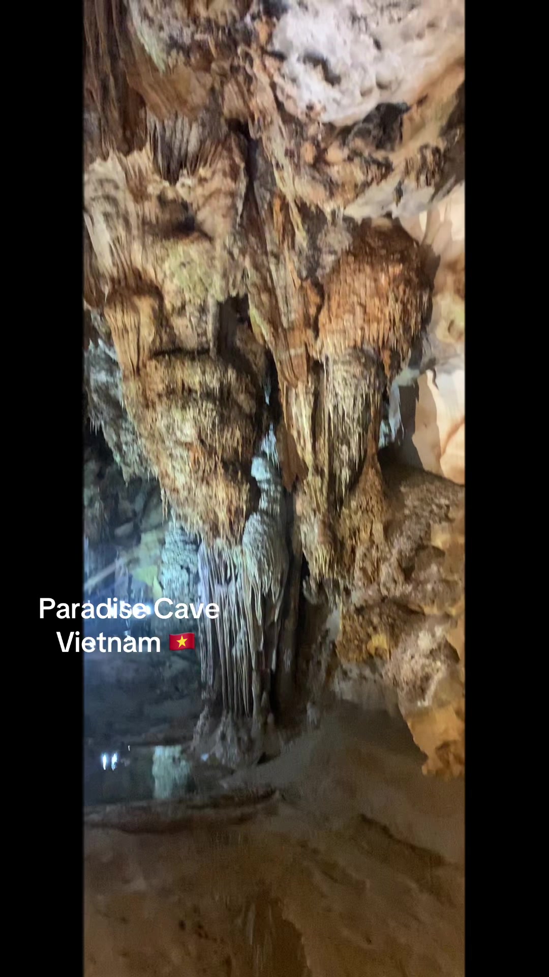 Amazing Paradise cave Vietnam 🇻🇳. Hanoi Old Quarter Travel