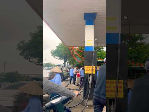 Queueing for petrol pumping!