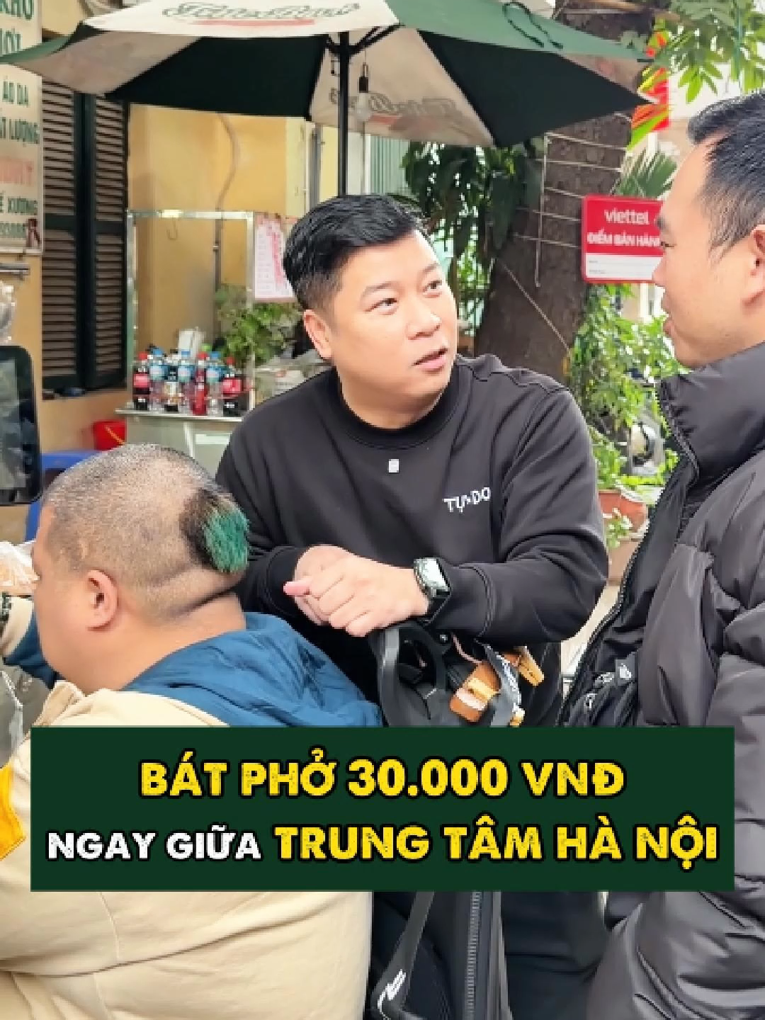 B&aacute;t phở 30.000 VNĐ ngay giữa trung t&acirc;m H&agrave; Nội #tuantudo #quannhautudo #vtmgr #LearnOnTikTok