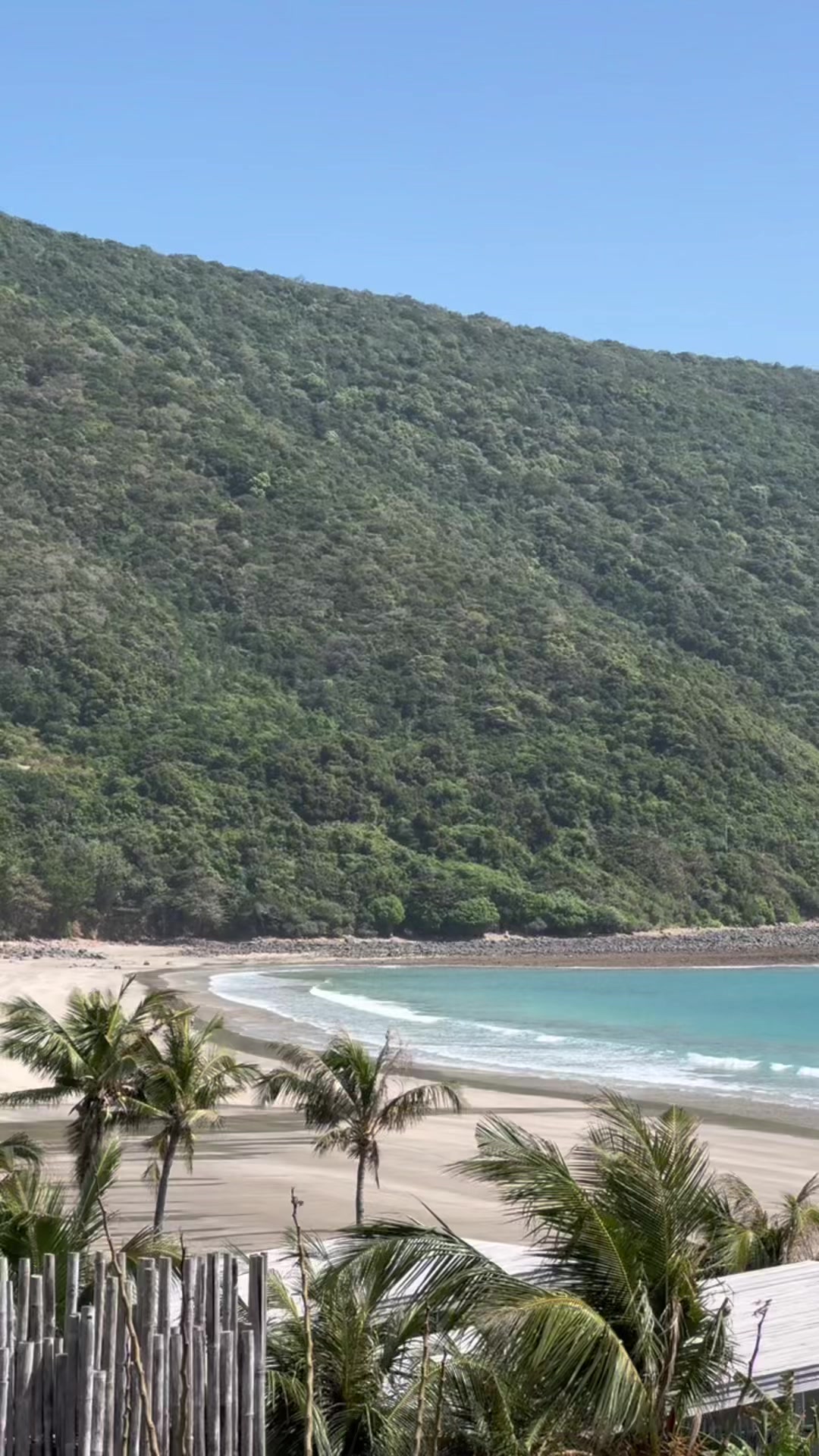 Con dao🏝️👙🫧🧘🏼&zwj;♀️🧴☀️🕶️ #fyp #island #vietnam 