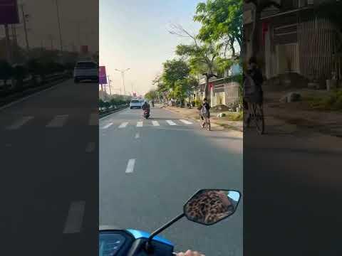 Riding moto bike Hoi An to Da Nang #vietnam #moto #travel #shorts