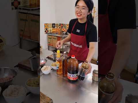 Guess who had a private cooking class in Hanoi ! #hanoi #food #vietnam #streetfood #adventure