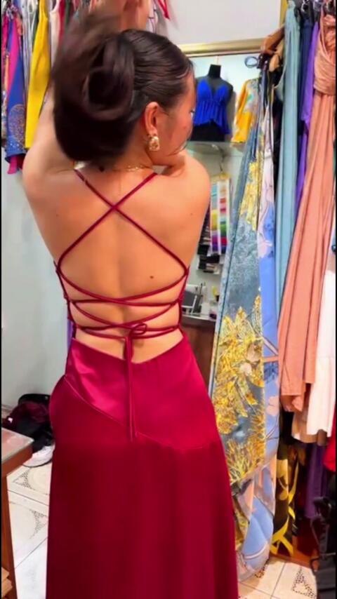 Finally a dress that fits perfectly 🥹👗 #hanoi #traveltiktok #vietnam #traveltok #fyp #customdress  #travel 