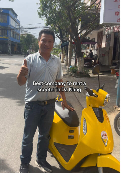 You only pay &euro;4.50 for the whole day. They also have electric scooters, they are brand new! 🛵 You don't have to leave your passport behind. You can also exchange the scooter when the battery is empty 🪫 #fy #vietnamtravel #asia #travel #vietnam #traveltiktok #traveltips #travelling #foryou #scooterrent #scooterdanang #passport 