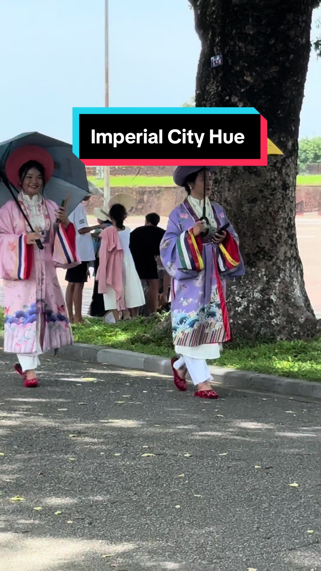 Hue imperial city is located in the north of the Huong river . The entree fees is 200000 dong and i need for walk around between 3 and 4 hours . You will see many locals in traditional clothing in the complex which is a great photo spot . #hue #vietnam #imperialcity #imperialcityhue #citadelhue #historic #culture #tiktokvietnam #traveltiktok #travel_experience2 #asia #vietnamorthailand #traveler #worldtraveler #vacation #holiday #visitcultur #photospot 
